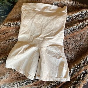 Cacique The Slimmer Ultra high-waist short 18/20 beige
